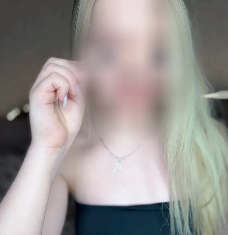 Esra, 21