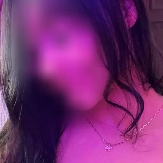 Jasmin, 19