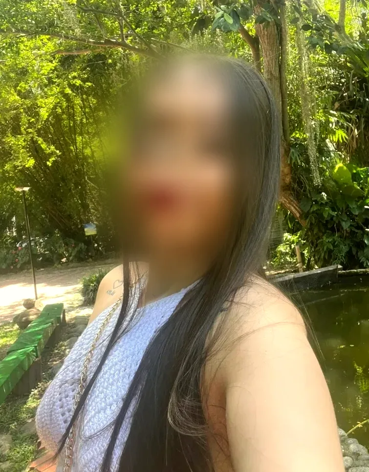 Jasmin, 30