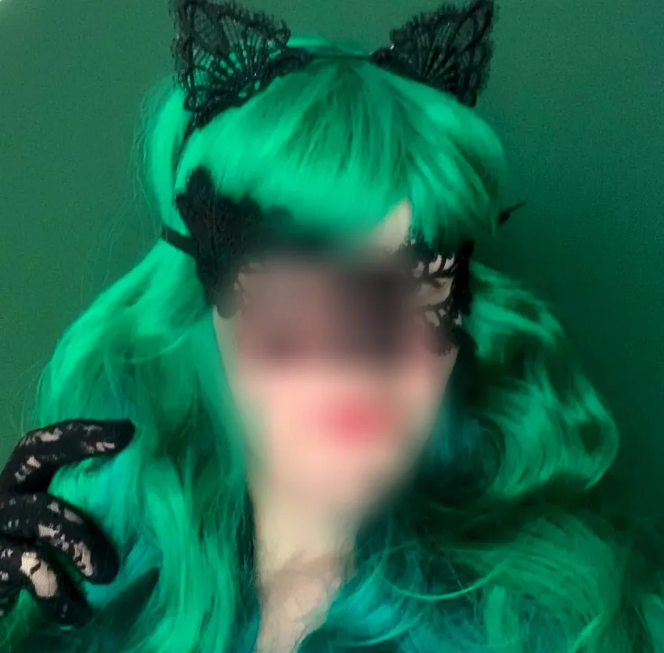 Marie, 24
