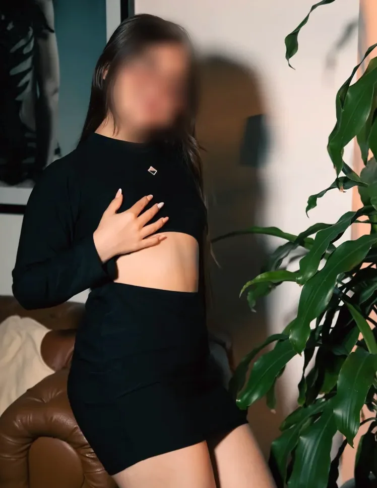 Nele, 31